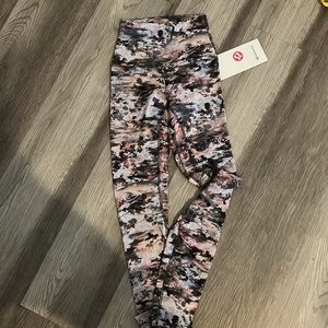 Lululemon Align; 25” multi color NWT SIZE 0